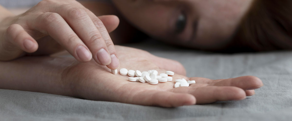 CBD vs. Traditional Painkillers: A Comparative Guide